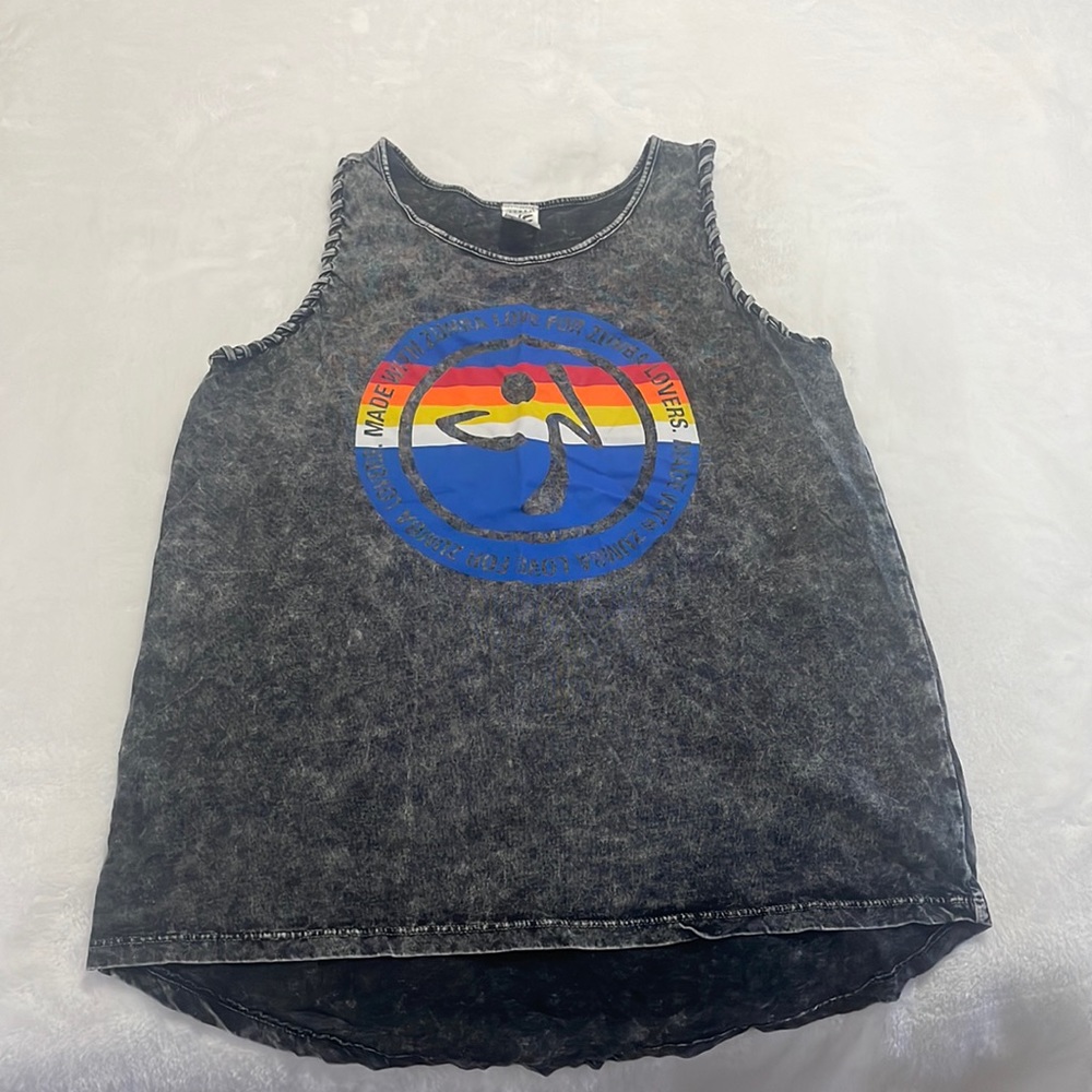 very cute graphic workout tank.